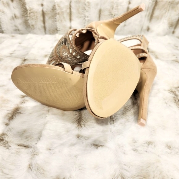 Mack J  Nude Closed Back 4.5" High Heel Sandal Shoe Sizes 10 & 11 - Picture 7 of 9